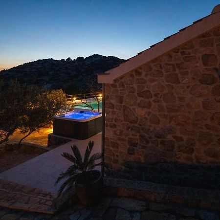 Holiday Home Svemir Drage Exterior foto